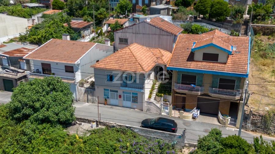 Moradia T4 para Venda em Foz do Sousa e Covelo