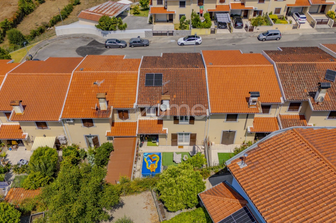 Moradia T4 para Venda em Caires Foto 36