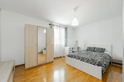 Moradia T4 para Venda em Caires