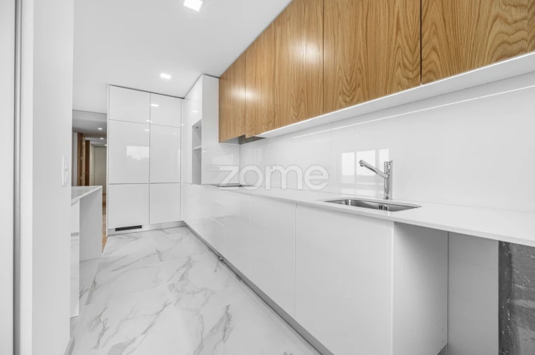 Apartamento T3 para Arrendamento em Cidade da Maia Foto 17