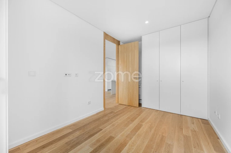 Apartamento T3 para Arrendamento em Cidade da Maia Foto 23