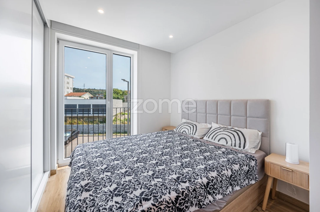 Apartamento T3 para Venda em Fânzeres e São Pedro da Cova Foto 21