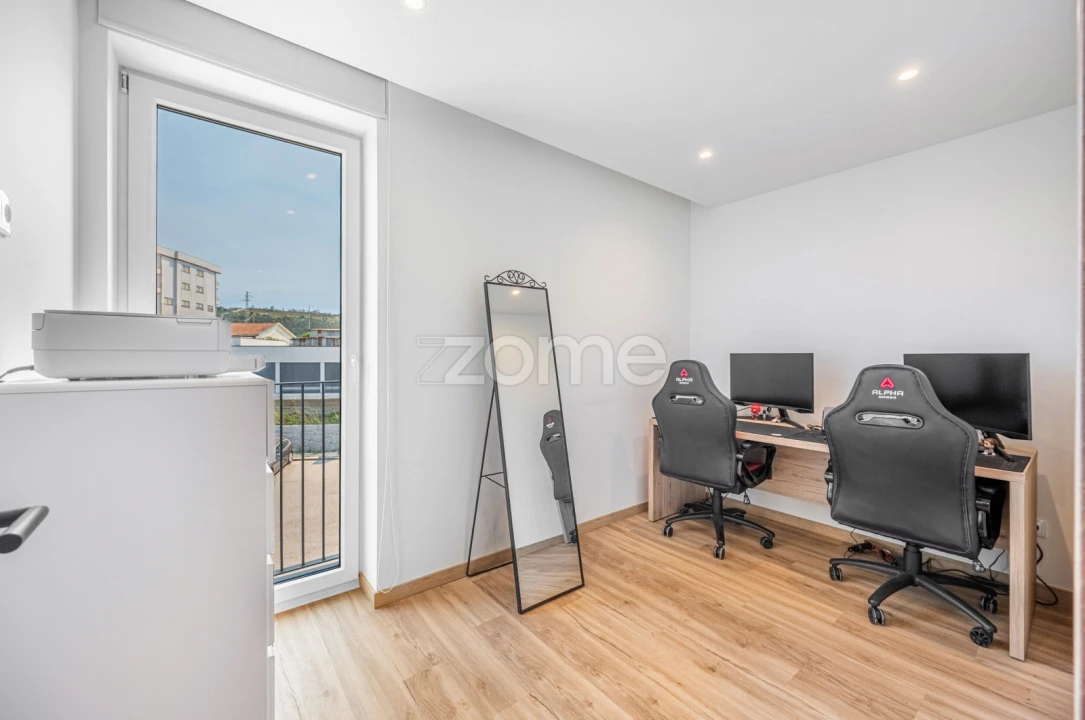 Apartamento T3 para Venda em Fânzeres e São Pedro da Cova Foto 16
