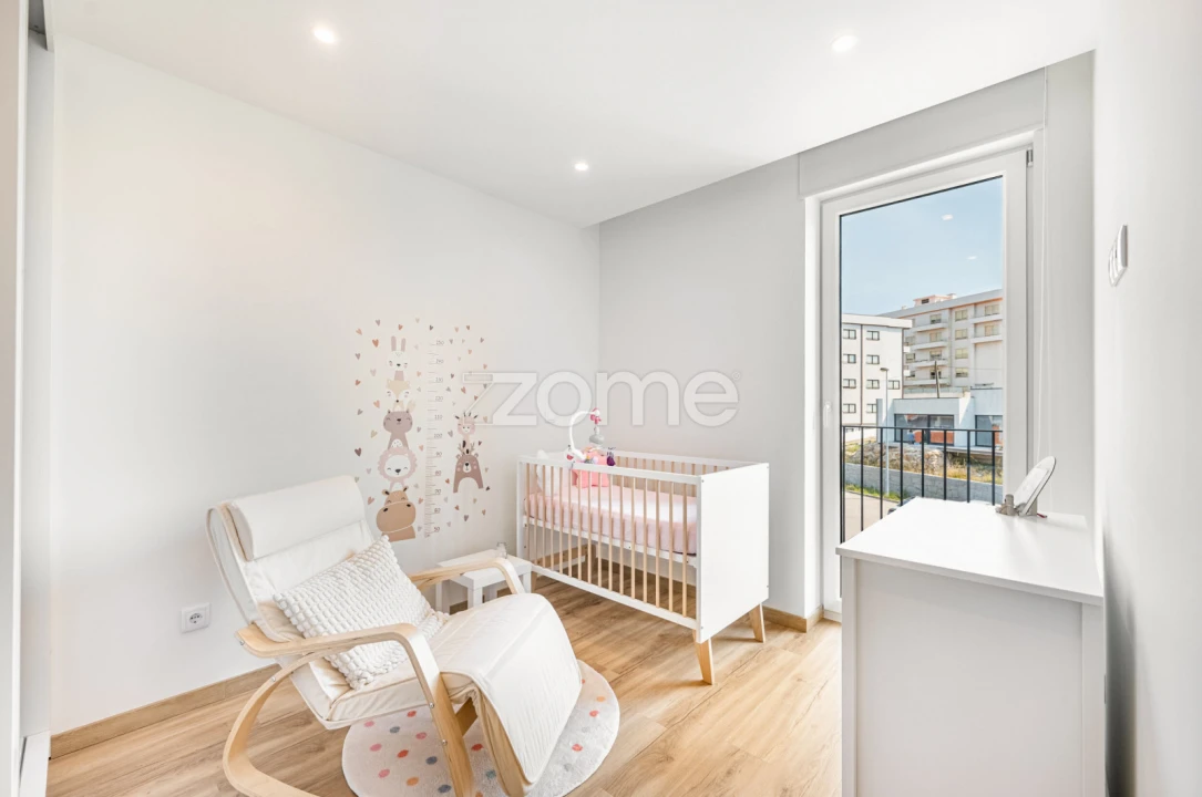 Apartamento T3 para Venda em Fânzeres e São Pedro da Cova Foto 18