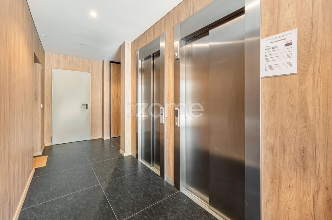 Apartamento T3 para Venda em Fânzeres e São Pedro da Cova Foto 5