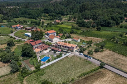 Moradia T3 para Venda em Cornes