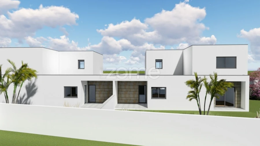 Moradia T3 para Venda em Cornes