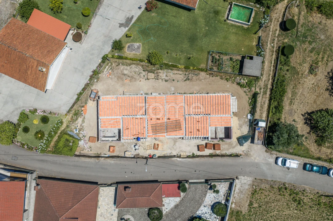 Moradia T3 para Venda em Cornes Foto 22