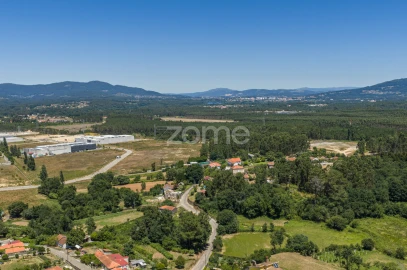 Moradia T3 para Venda em Cornes