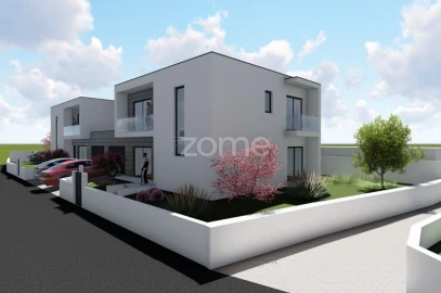Moradia T3 para Venda em Cornes