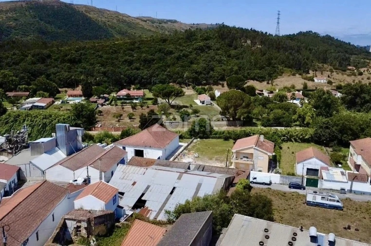 Moradia T4 para Venda em Bucelas Foto 4
