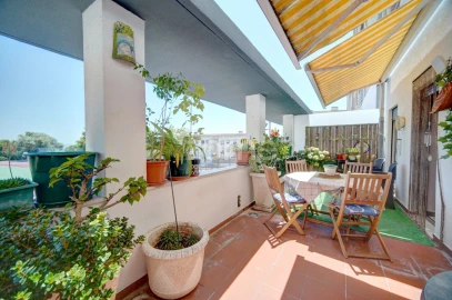 Apartamento T2 para Venda em Santa Iria de Azoia, São João da Talha e Bobadela
