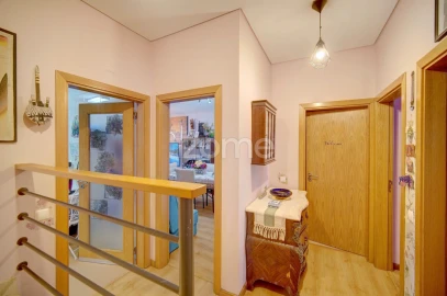 Apartamento T2 para Venda em Santa Iria de Azoia, São João da Talha e Bobadela