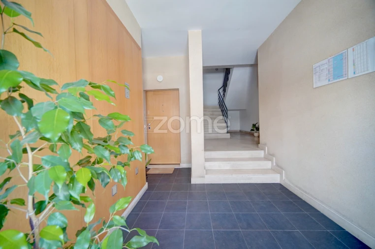 Apartamento T2 para Venda em Santa Iria de Azoia, São João da Talha e Bobadela Foto 16