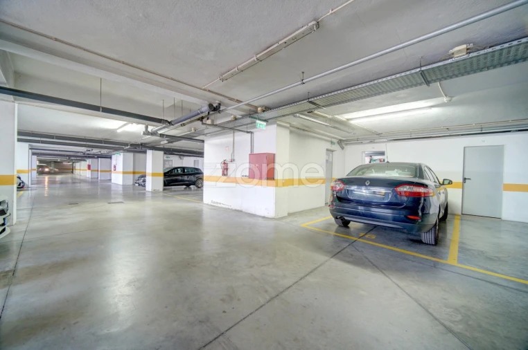 Apartamento T2 para Venda em Santa Iria de Azoia, São João da Talha e Bobadela Foto 19