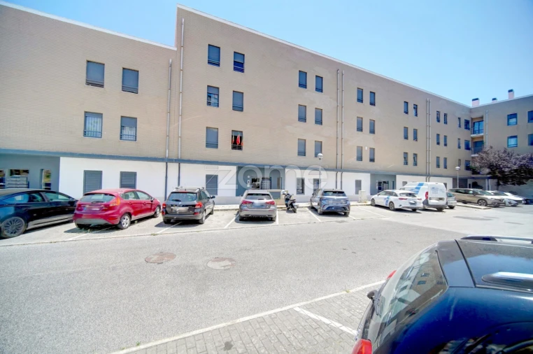Apartamento T2 para Venda em Santa Iria de Azoia, São João da Talha e Bobadela Foto 21