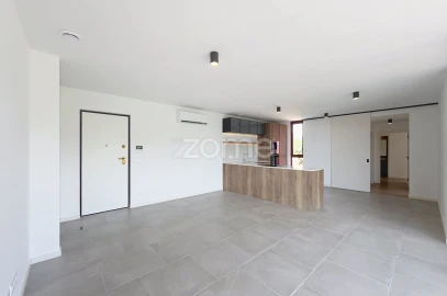 Apartamento T2 para Venda em Santo Antonio dos Olivais