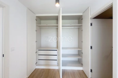 Apartamento T2 para Venda em Santo Antonio dos Olivais