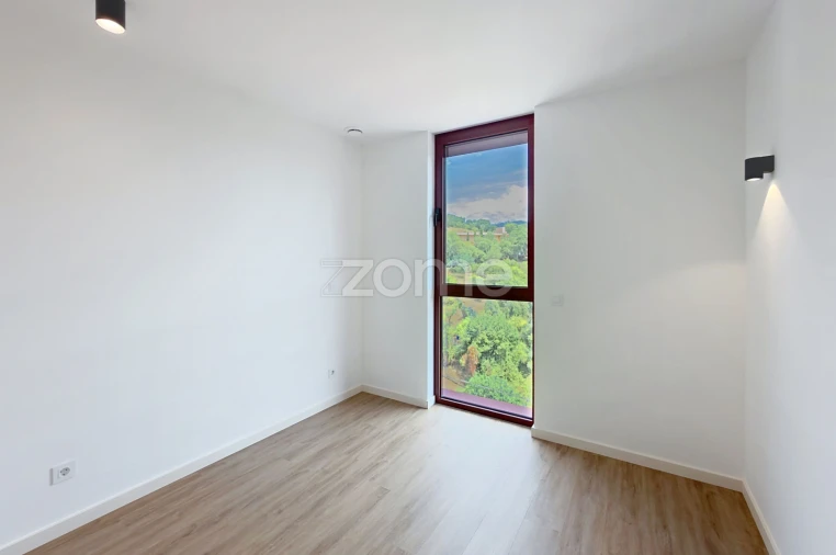 Apartamento T2 para Venda em Santo Antonio dos Olivais Foto 19