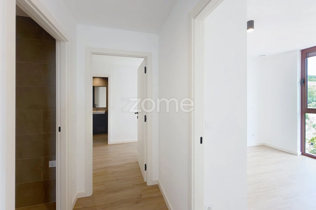 Apartamento T2 para Venda em Santo Antonio dos Olivais Foto 16
