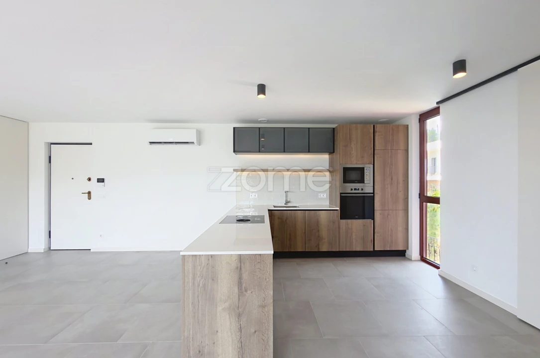 Apartamento T2 para Venda em Santo Antonio dos Olivais Foto 7