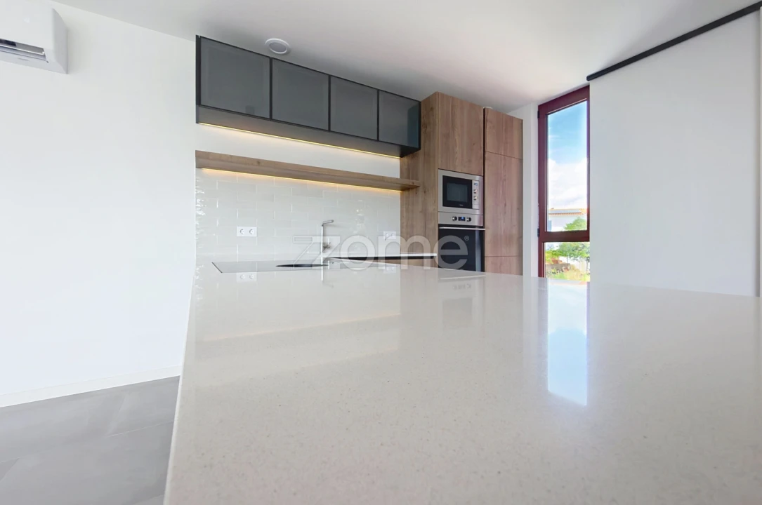 Apartamento T2 para Venda em Santo Antonio dos Olivais Foto 8
