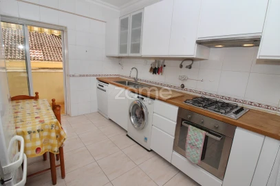 Apartamento T3 para Venda em Portimão