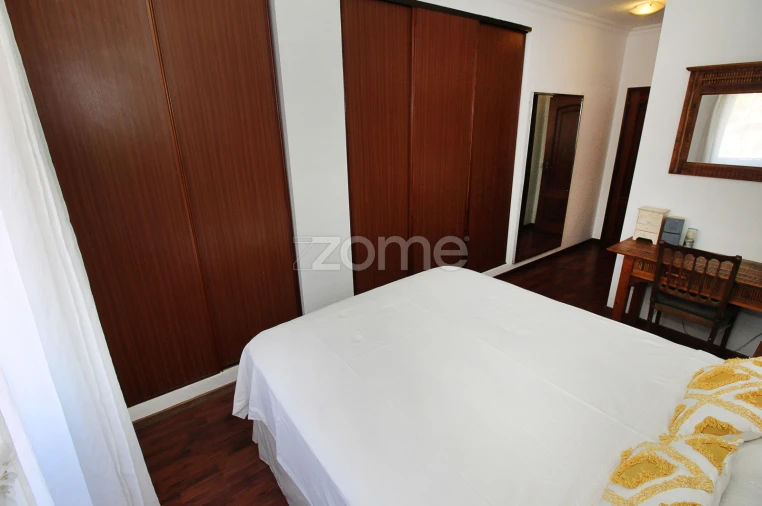 Apartamento T3 para Venda em Portimão Foto 12