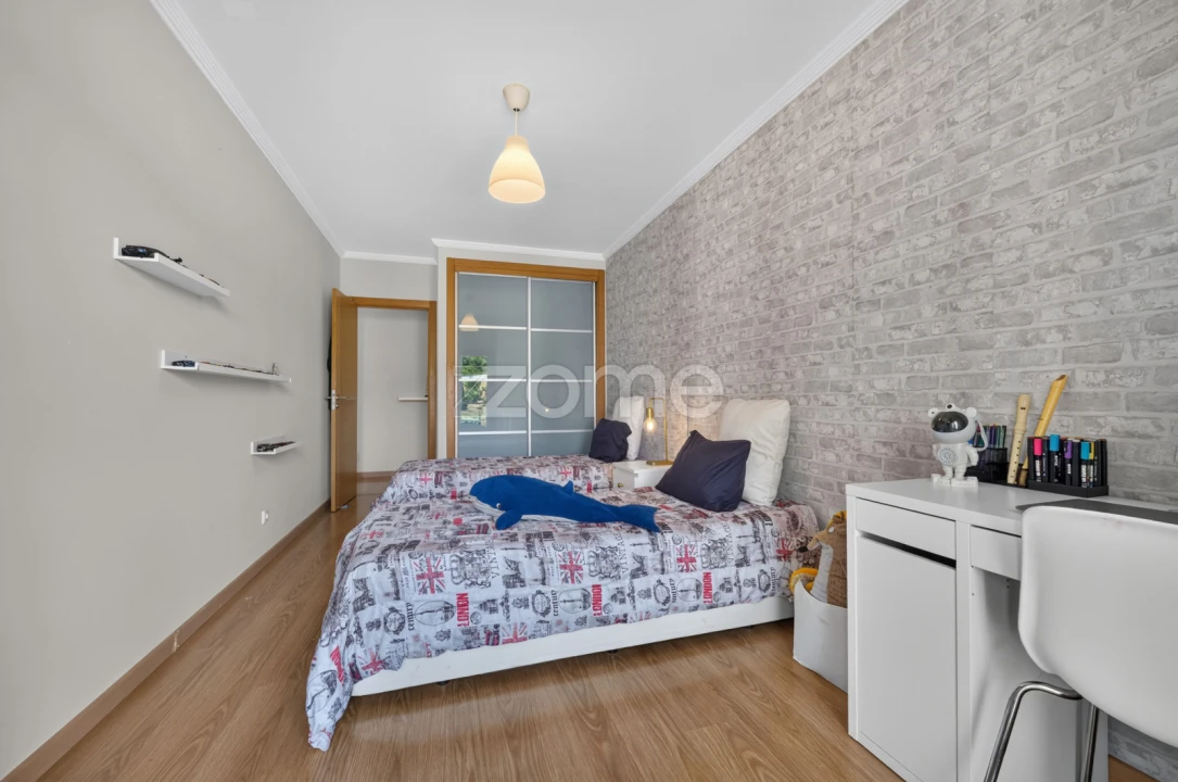 Apartamento T3 para Venda em Ramada e Caneças Foto 21