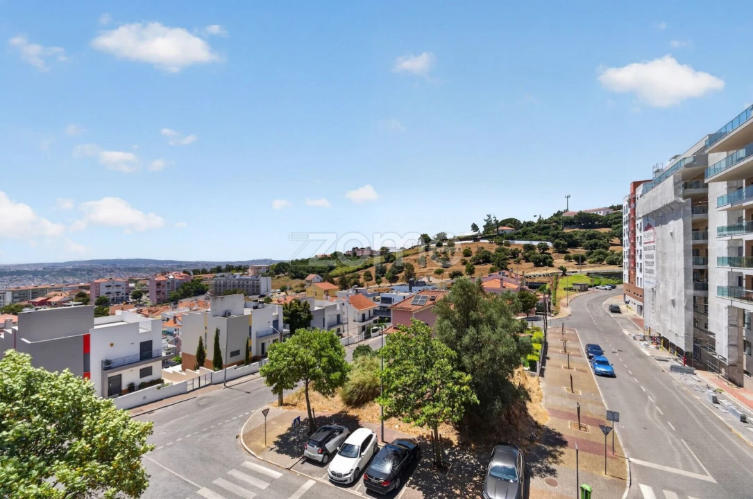 Apartamento T3 para Venda em Ramada e Caneças Foto 32