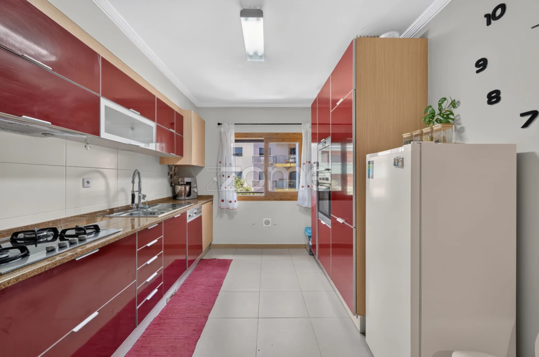 Apartamento T3 para Venda em Ramada e Caneças Foto 11
