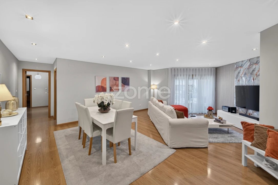 Apartamento T3 para Venda em Ramada e Caneças Foto 3