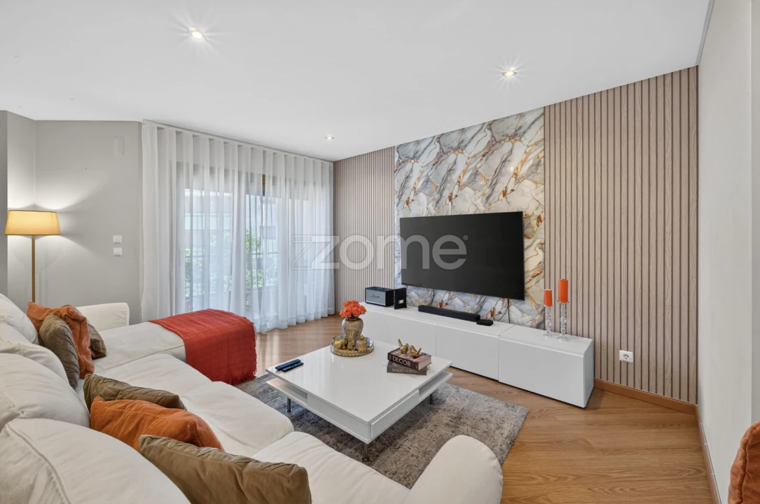 Apartamento T3 para Venda em Ramada e Caneças Foto 6