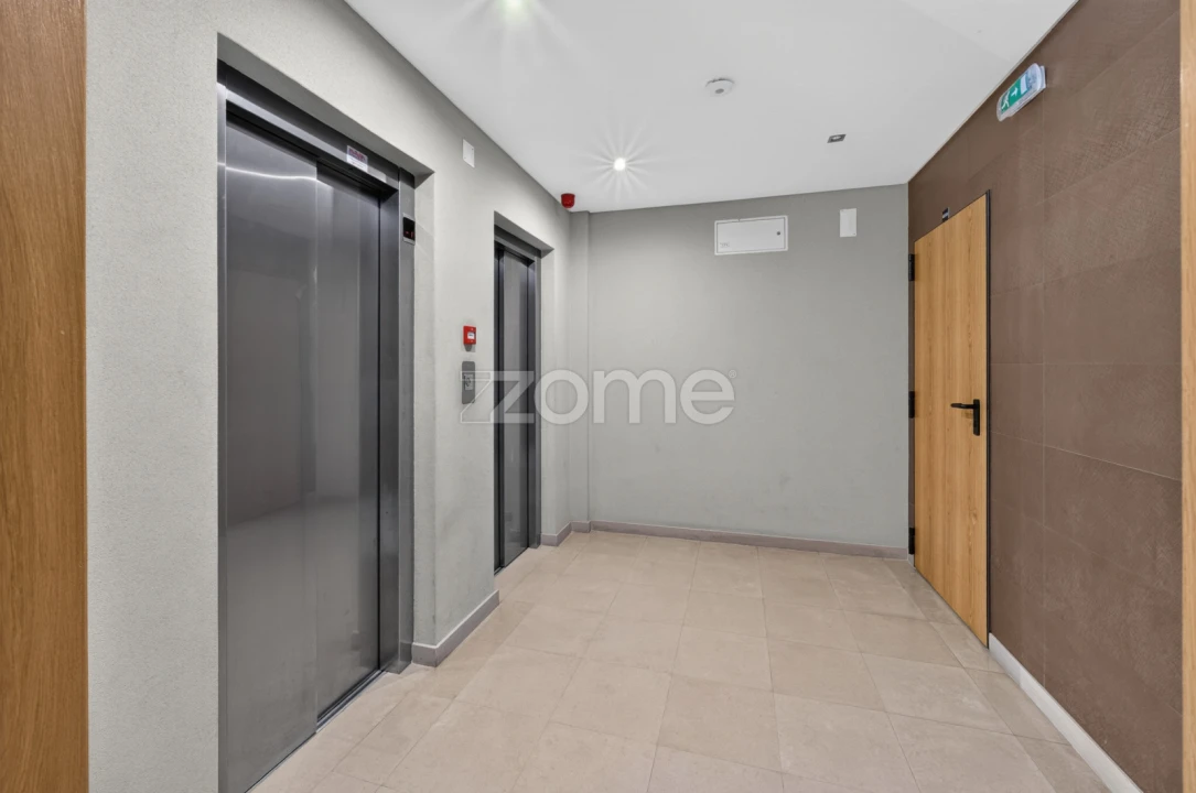 Apartamento T3 para Venda em Ramada e Caneças Foto 31