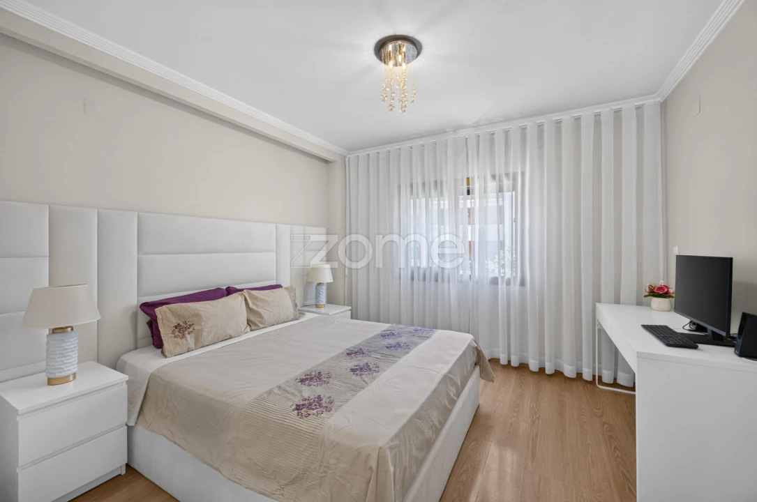 Apartamento T3 para Venda em Ramada e Caneças Foto 24