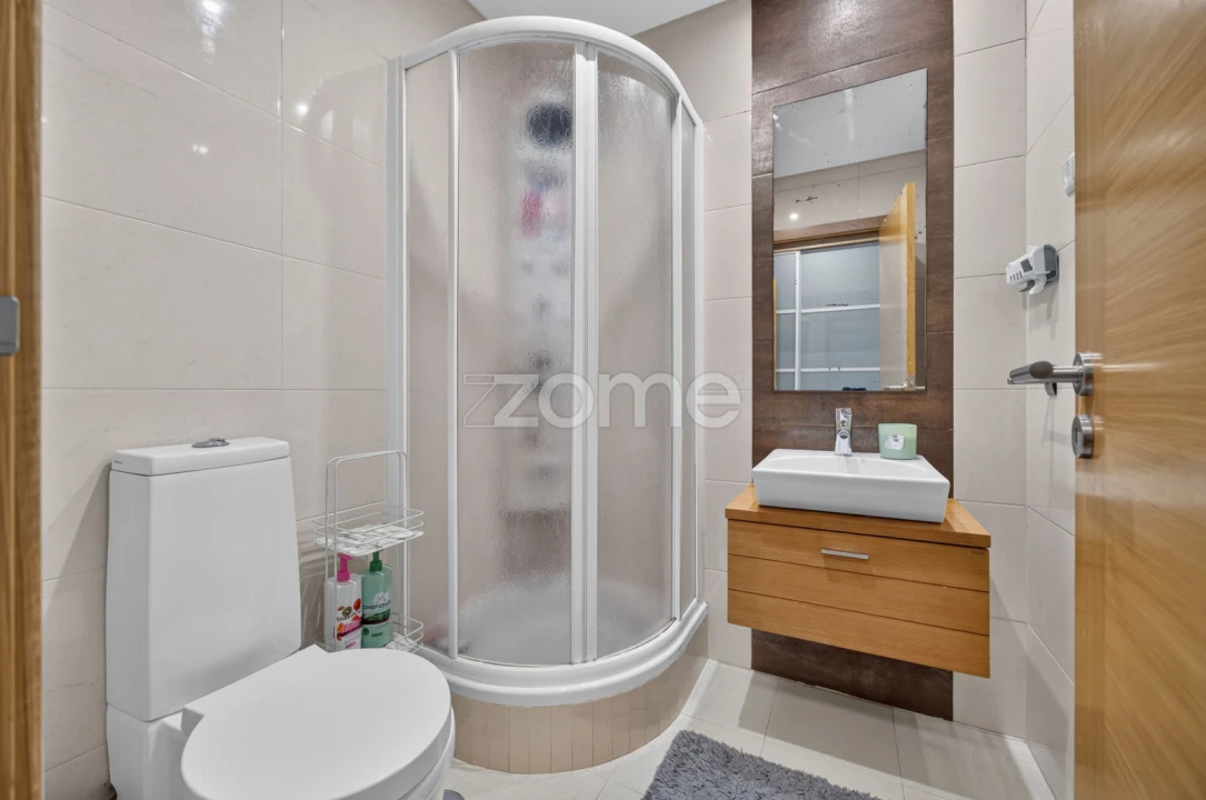 Apartamento T3 para Venda em Ramada e Caneças Foto 26