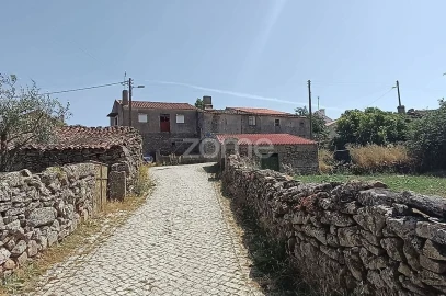 Moradia T3 para Venda em Valbom/Bogalhal