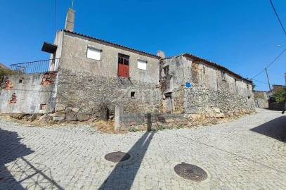 Moradia T3 para Venda em Valbom/Bogalhal