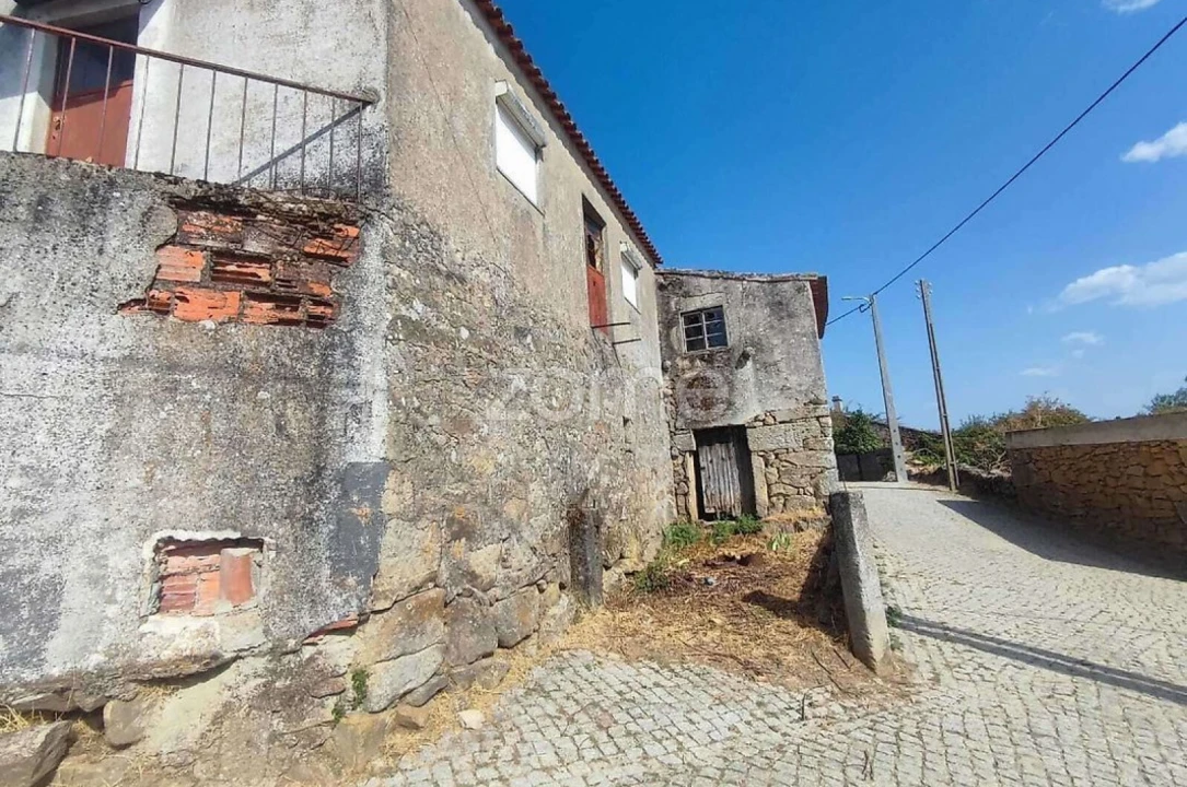 Moradia T3 para Venda em Valbom/Bogalhal Foto 4