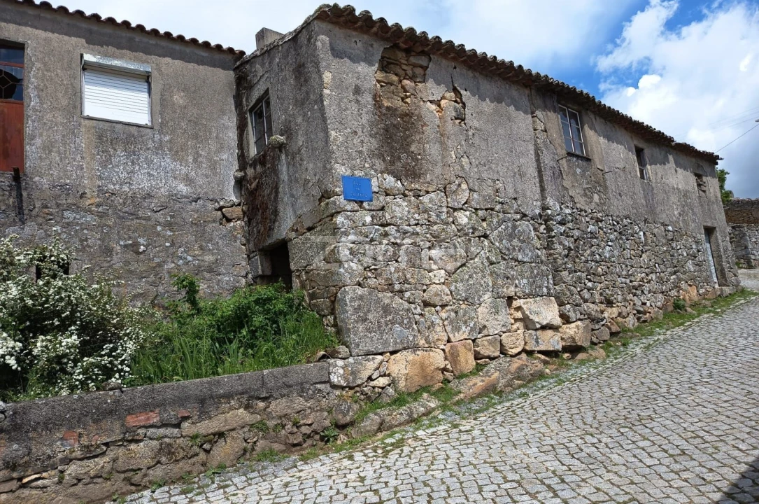 Moradia T3 para Venda em Valbom/Bogalhal Foto 9
