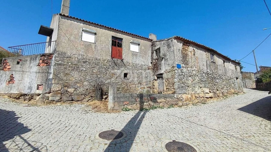 Moradia T3 para Venda em Valbom/Bogalhal