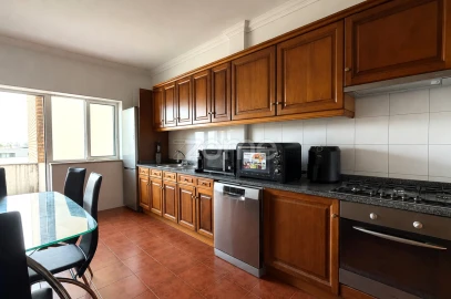 Apartamento T4 para Venda em Barroselas e Carvoeiro
