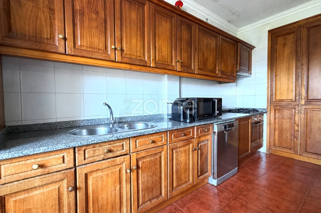Apartamento T4 para Venda em Barroselas e Carvoeiro Foto 9