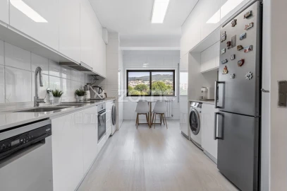 Apartamento T3 para Venda em São Vitor (Braga)