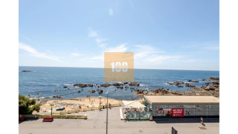 Apartamento T3 para Venda em Aldoar, Foz do Douro e Nevogilde