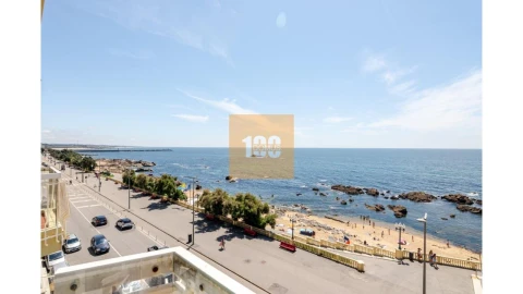 Apartamento T3 para Venda em Aldoar, Foz do Douro e Nevogilde