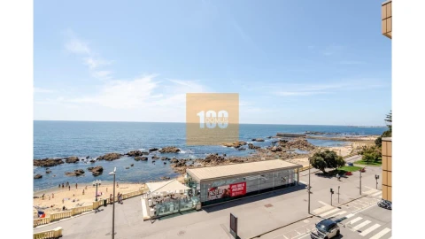 Apartamento T3 para Venda em Aldoar, Foz do Douro e Nevogilde
