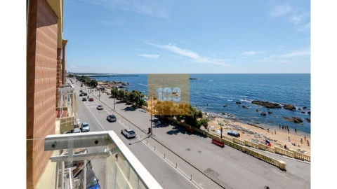 Apartamento T3 para Venda em Aldoar, Foz do Douro e Nevogilde