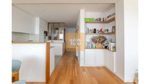 Apartamento T3 para Venda em Aldoar, Foz do Douro e Nevogilde