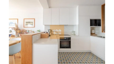 Apartamento T3 para Venda em Aldoar, Foz do Douro e Nevogilde